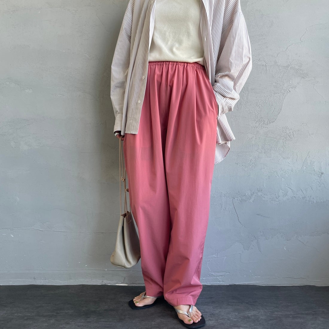 Jeans Factory Clothes [ジーンズファクトリークローズ] 7DAYSナイロンイージーパンツ [IN11-PT-5] ﾋﾟﾝｸ &&モデル身長：158cm 着用サイズ：F&&