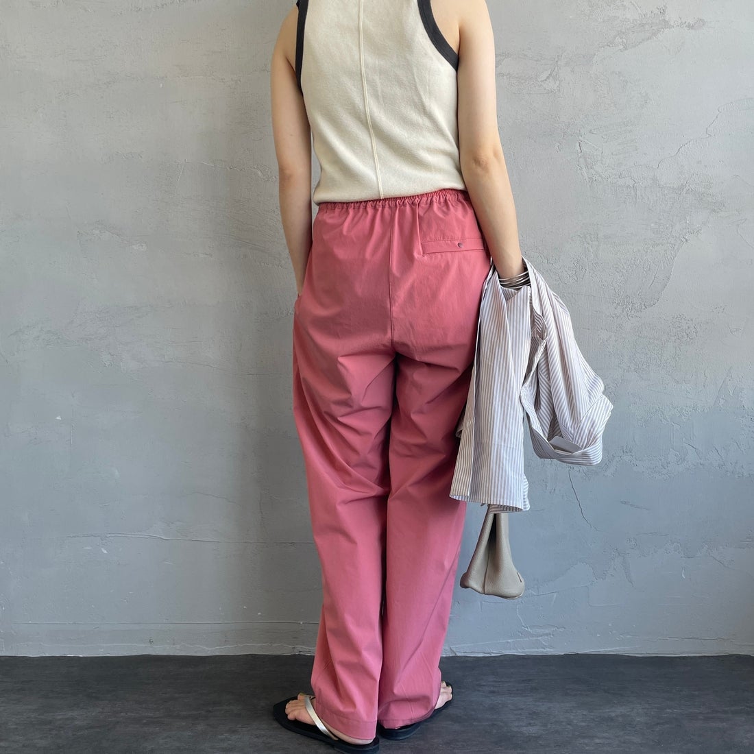 Jeans Factory Clothes [ジーンズファクトリークローズ] 7DAYSナイロンイージーパンツ [IN11-PT-5] ﾋﾟﾝｸ &&モデル身長：158cm 着用サイズ：F&&
