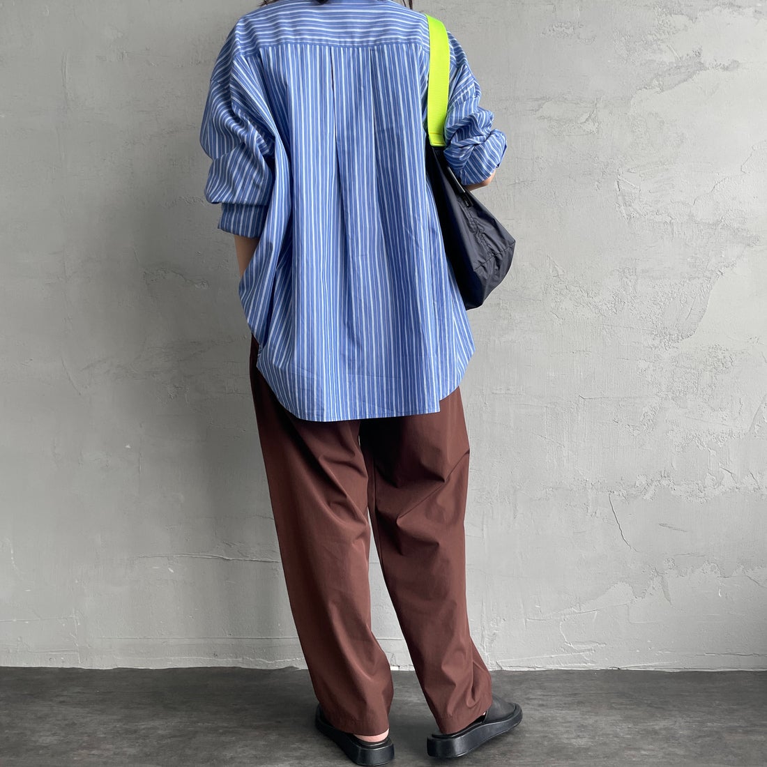Jeans Factory Clothes [ジーンズファクトリークローズ] 7DAYSナイロンイージーパンツ [IN11-PT-5] ﾌﾞﾗｳﾝ &&モデル身長：160cm 着用サイズ：F&&