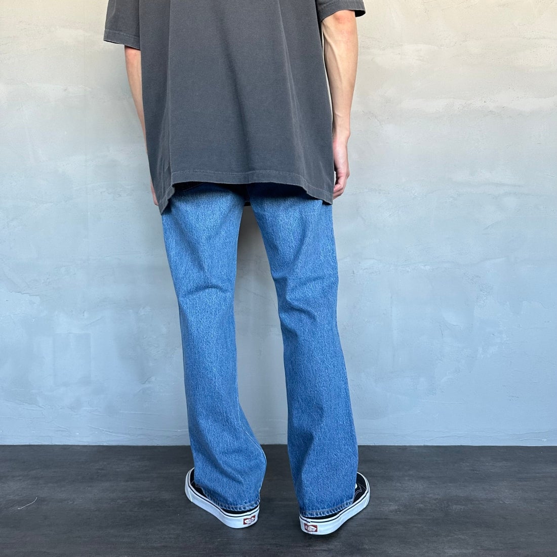 NEEDBY heritage [ニードバイヘリテージ] 別注 GEORGE ブーツカットデニム [GEORGE-JF] MB &&モデル身長：168cm 着用サイズ：28&&