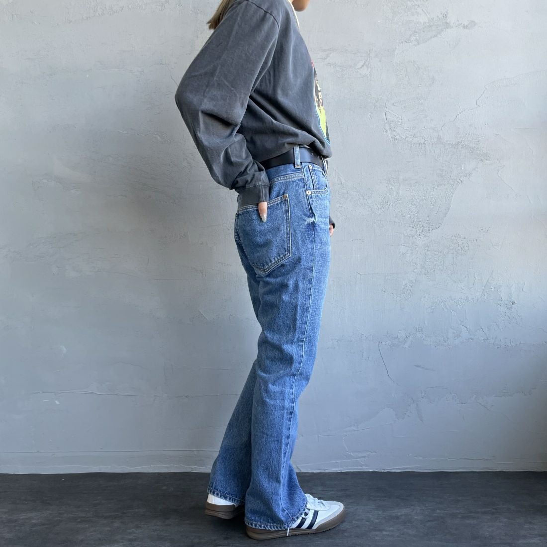 NEEDBY heritage [ニードバイヘリテージ] 別注 GEORGE ブーツカットデニム [GEORGE-JF] MB &&モデル身長：156cm 着用サイズ：26&&