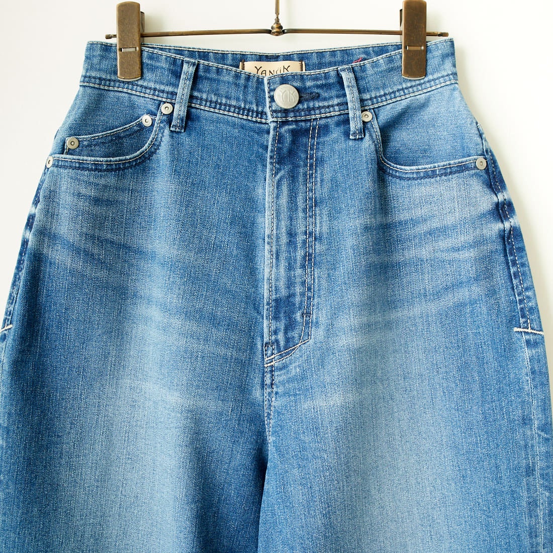 YANUK [ヤヌーク] 別注 JOAN for JEANS FACTORY ルーズストレートデニム [57141513-JF] ALB