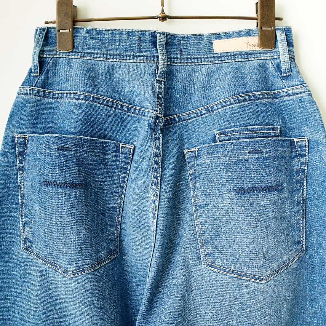 YANUK [ヤヌーク] 別注 JOAN for JEANS FACTORY ルーズストレートデニム [57141513-JF] ALB