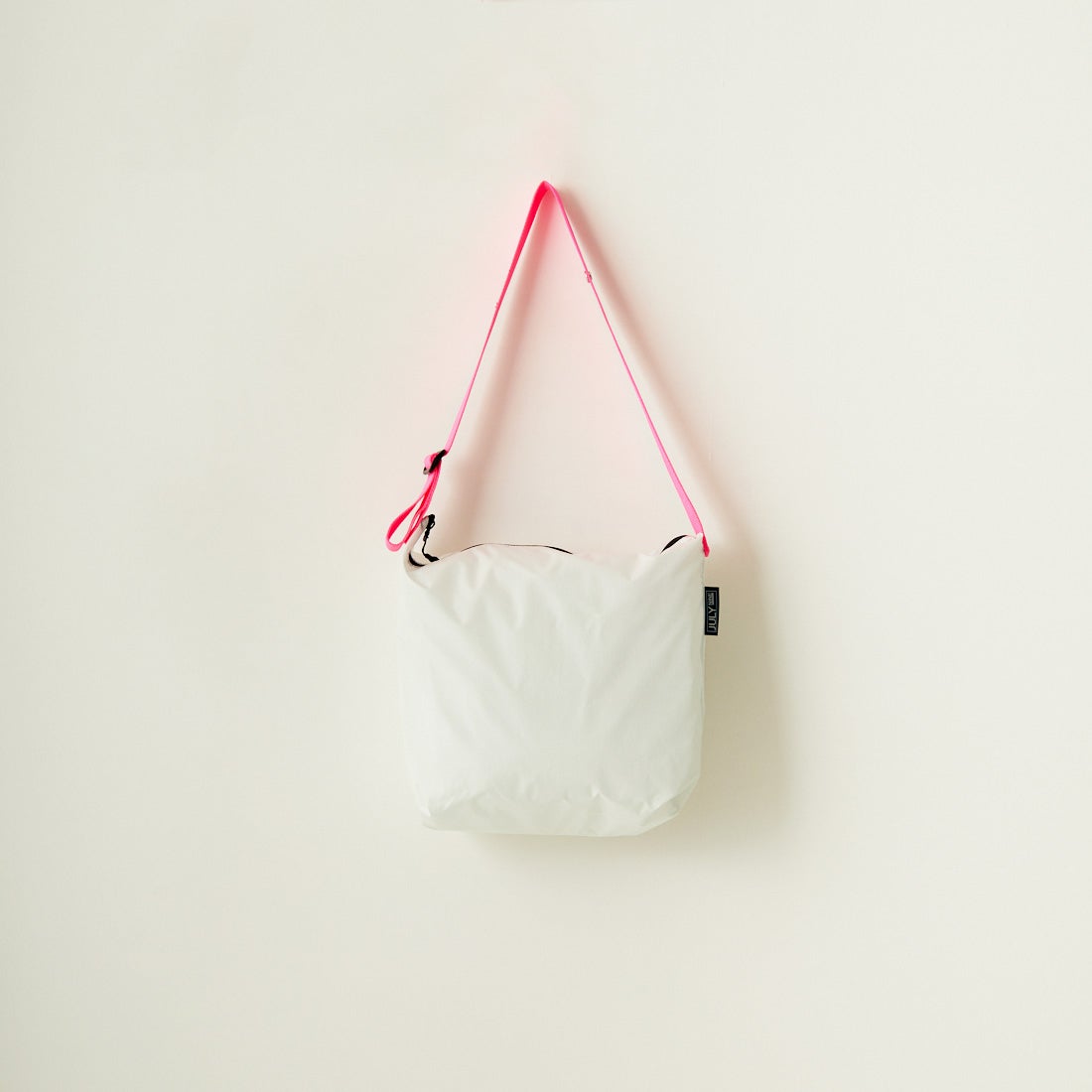 JULY NINE [ジュライナイン] 別注 SEQUEL ナイロンショルダーバッグ [JN200002001-JF] SNOW WHITE