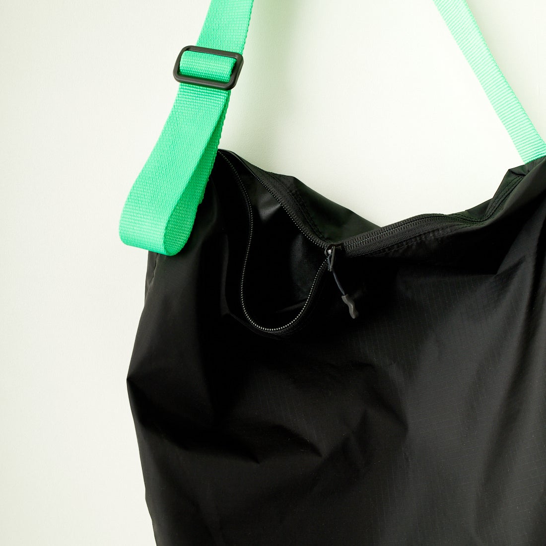 JULY NINE [ジュライナイン] 別注 SEQUEL ナイロンショルダーバッグ [JN200002001-JF] BLACK