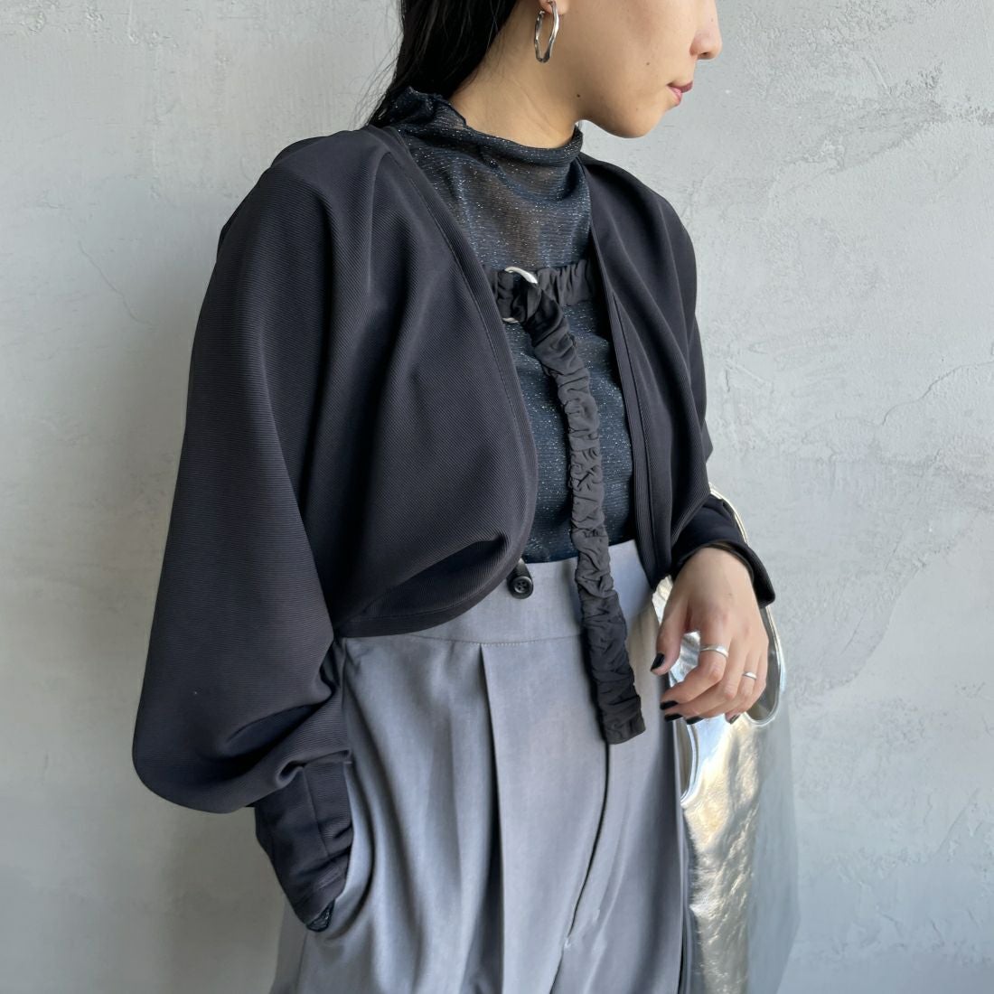 09 BLACK&&モデル身長：156cm 着用サイズ：F&&