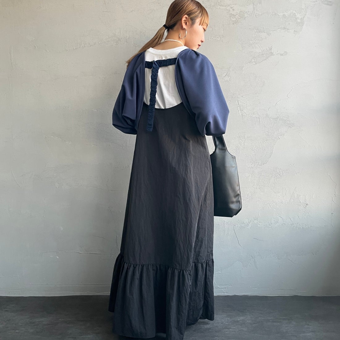 By/m [バイエム] ギャザーベルト付きカットボレロ [23142064] 12 D.BLUE &&モデル身長：156cm 着用サイズ：F&&