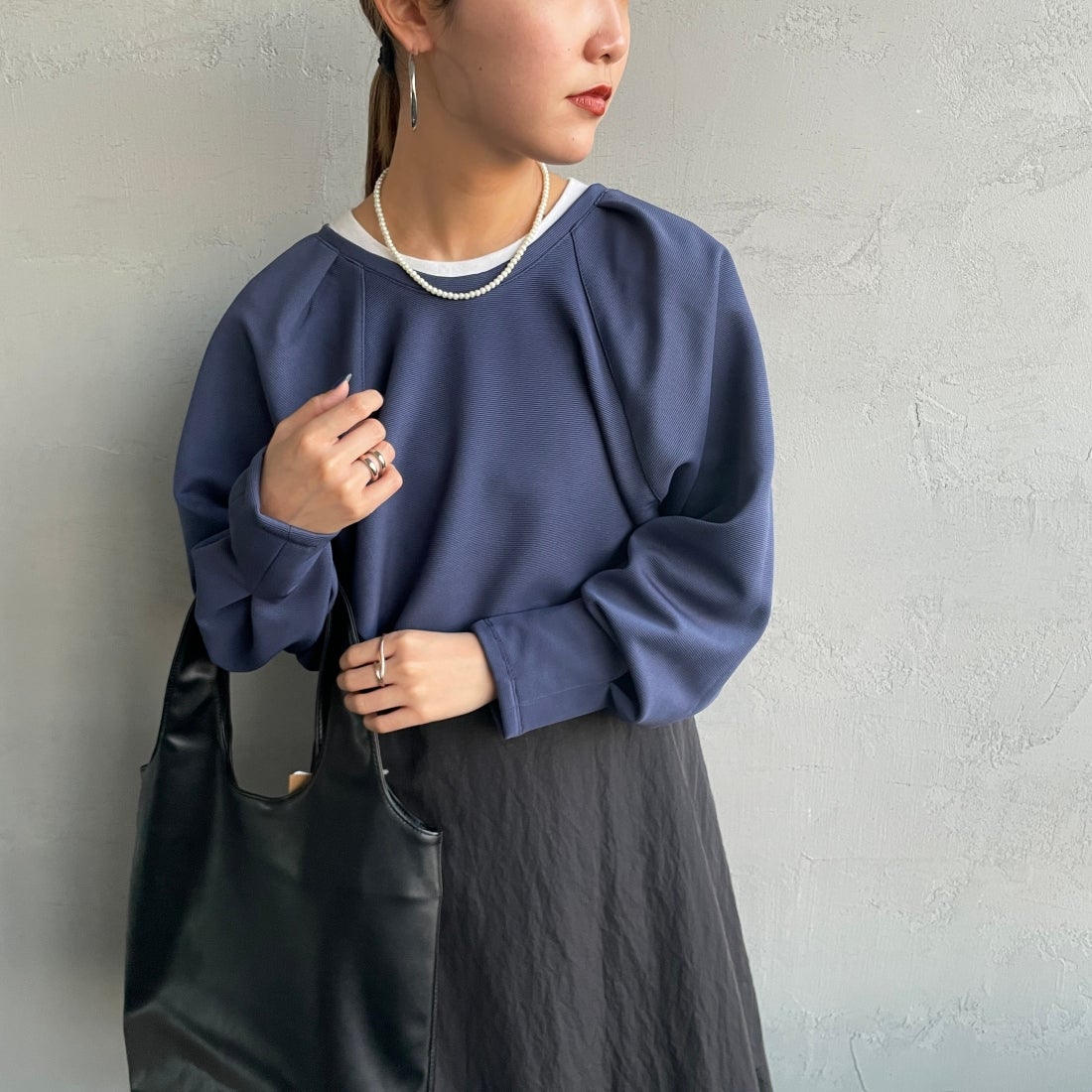 By/m [バイエム] ギャザーベルト付きカットボレロ [23142064] 12 D.BLUE &&モデル身長：156cm 着用サイズ：F&&
