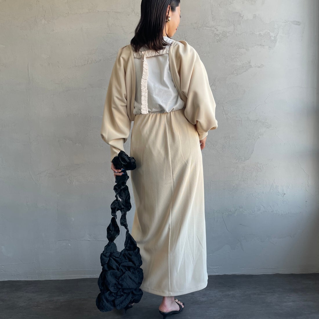 By/m [バイエム] ギャザーベルト付きカットボレロ [23142064] 21 ECRU &&モデル身長：163cm 着用サイズ：F&&