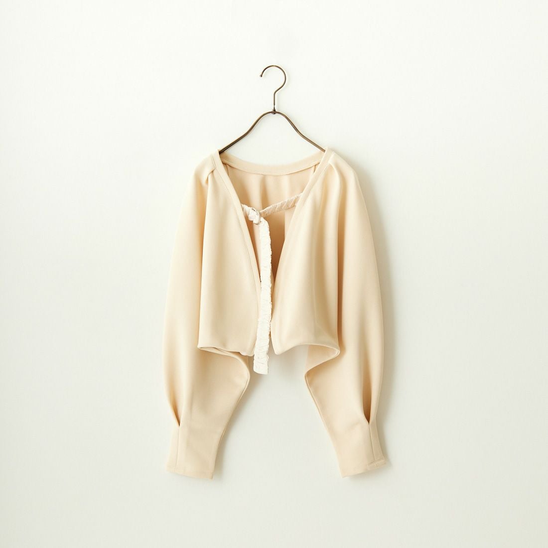 By/m [バイエム] ギャザーベルト付きカットボレロ [23142064] 21 ECRU