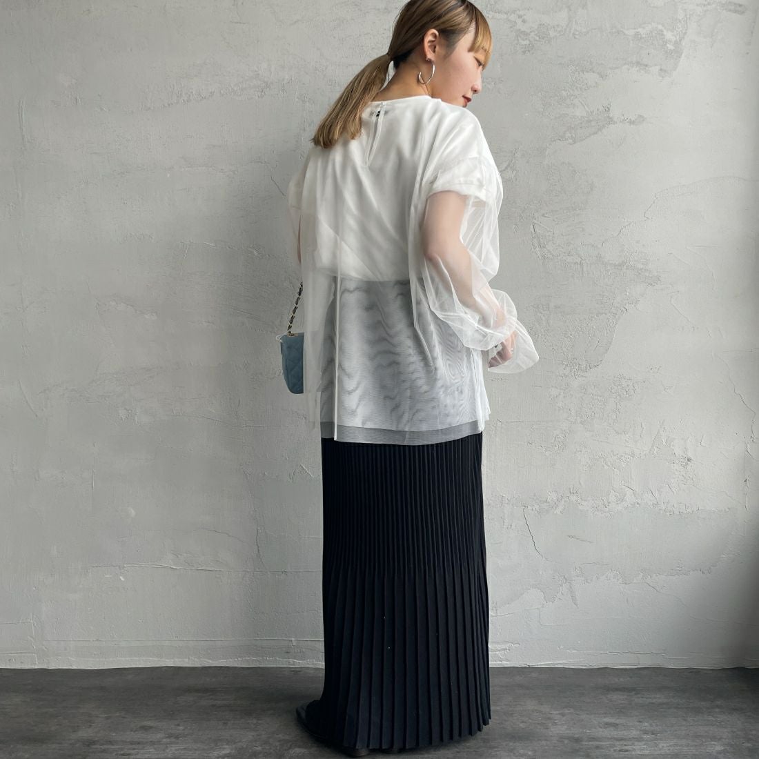 By/m [バイエム] シアーメッシュブラウス [24112009] 02 OFF &&モデル身長：156cm 着用サイズ：F&&