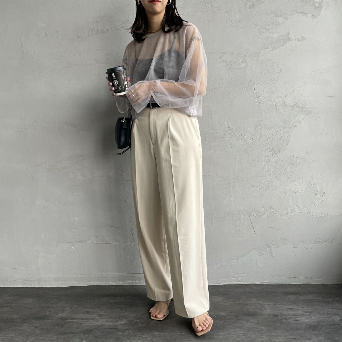 By/m [バイエム] シアーメッシュブラウス [24112009] 05 L.GRAY &&モデル身長：163cm 着用サイズ：F&&