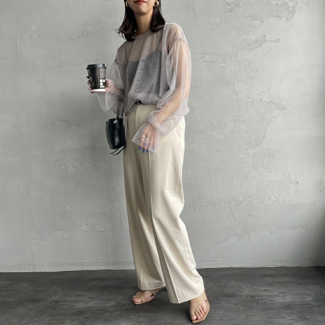 By/m [バイエム] シアーメッシュブラウス [24112009] 05 L.GRAY &&モデル身長：163cm 着用サイズ：F&&