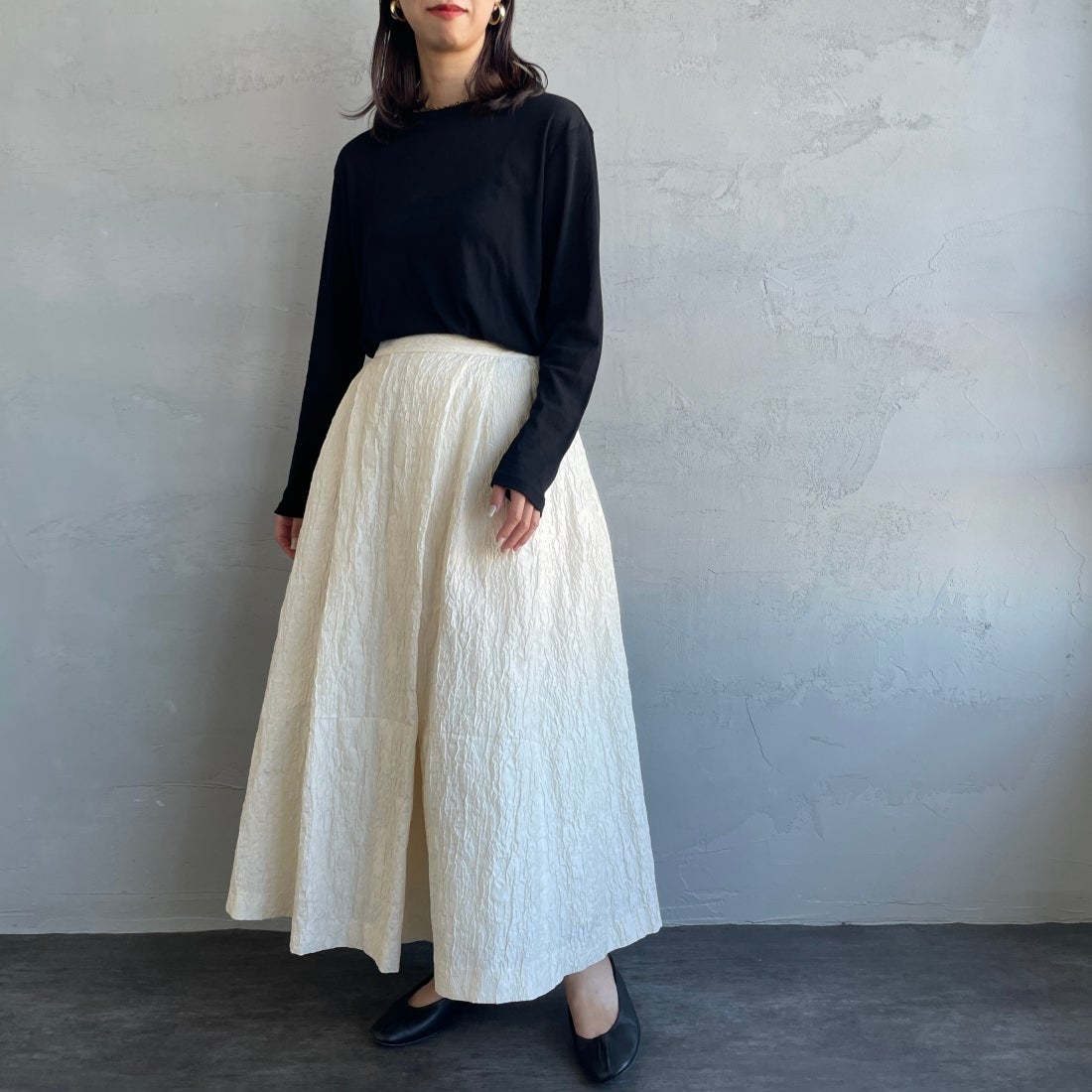 USINE [ユジーヌ] ジャガード織 タックギャザーフレアスカート [2410501] IVORY &&モデル身長：163cm 着用サイズ：F&&