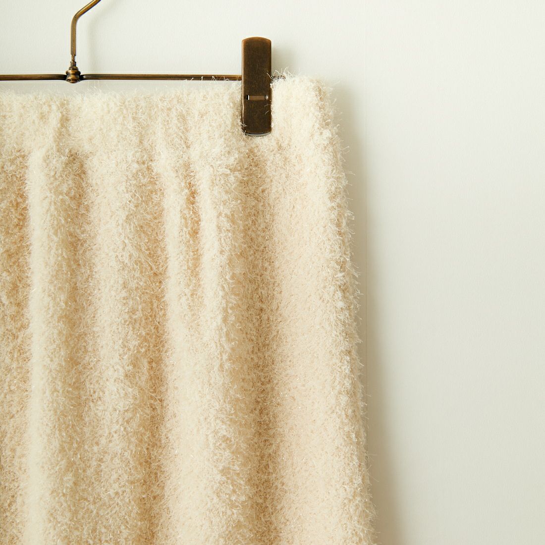 By/m [バイエム] フェザーフリンジ ナローロングスカート [23142066] 02 OFF