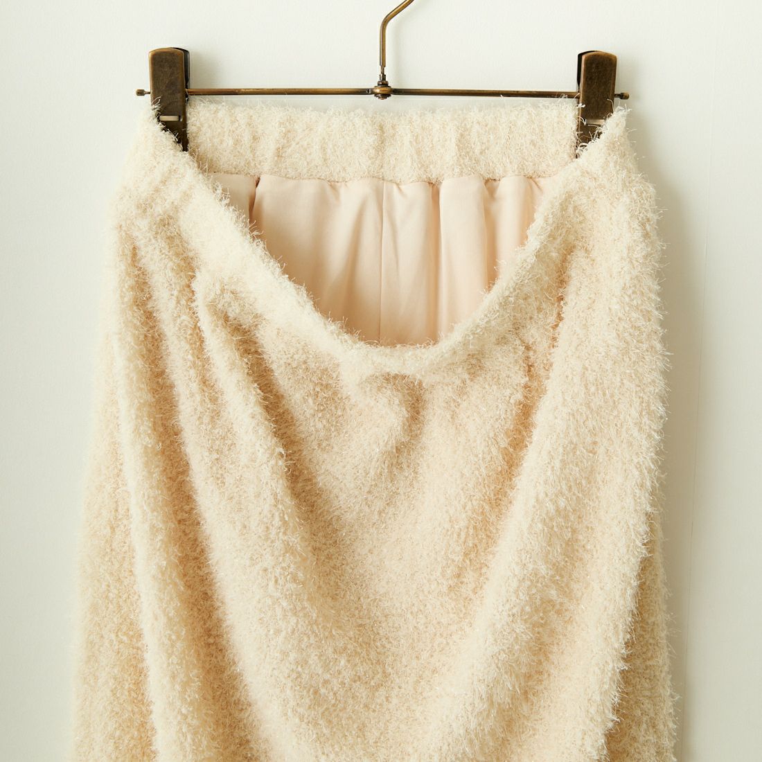 By/m [バイエム] フェザーフリンジ ナローロングスカート [23142066] 02 OFF