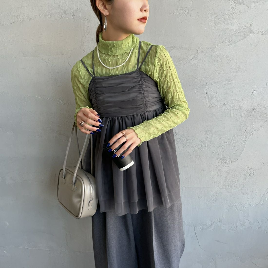 By/m [バイエム] ギャザーチュールキャミソール [24112008] 07 GRAY &&モデル身長：156cm 着用サイズ：F&&