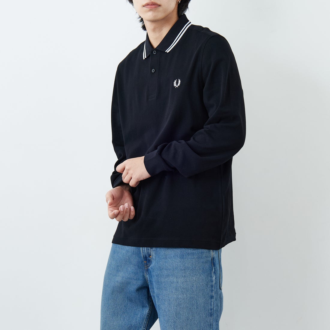 FRED PERRY [フレッドペリー] ツインティップライン ロングスリーブポロシャツ [M3636] 350 BLACK &&モデル身長：179cm 着用サイズ：L&&