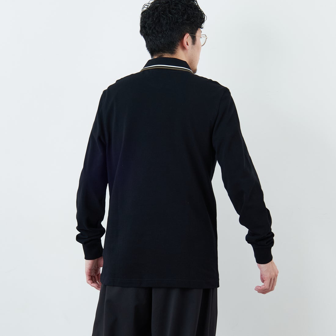 FRED PERRY [フレッドペリー] ツインティップライン ロングスリーブポロシャツ [M3636] W54 BLK/EC &&モデル身長：168cm 着用サイズ：M&&