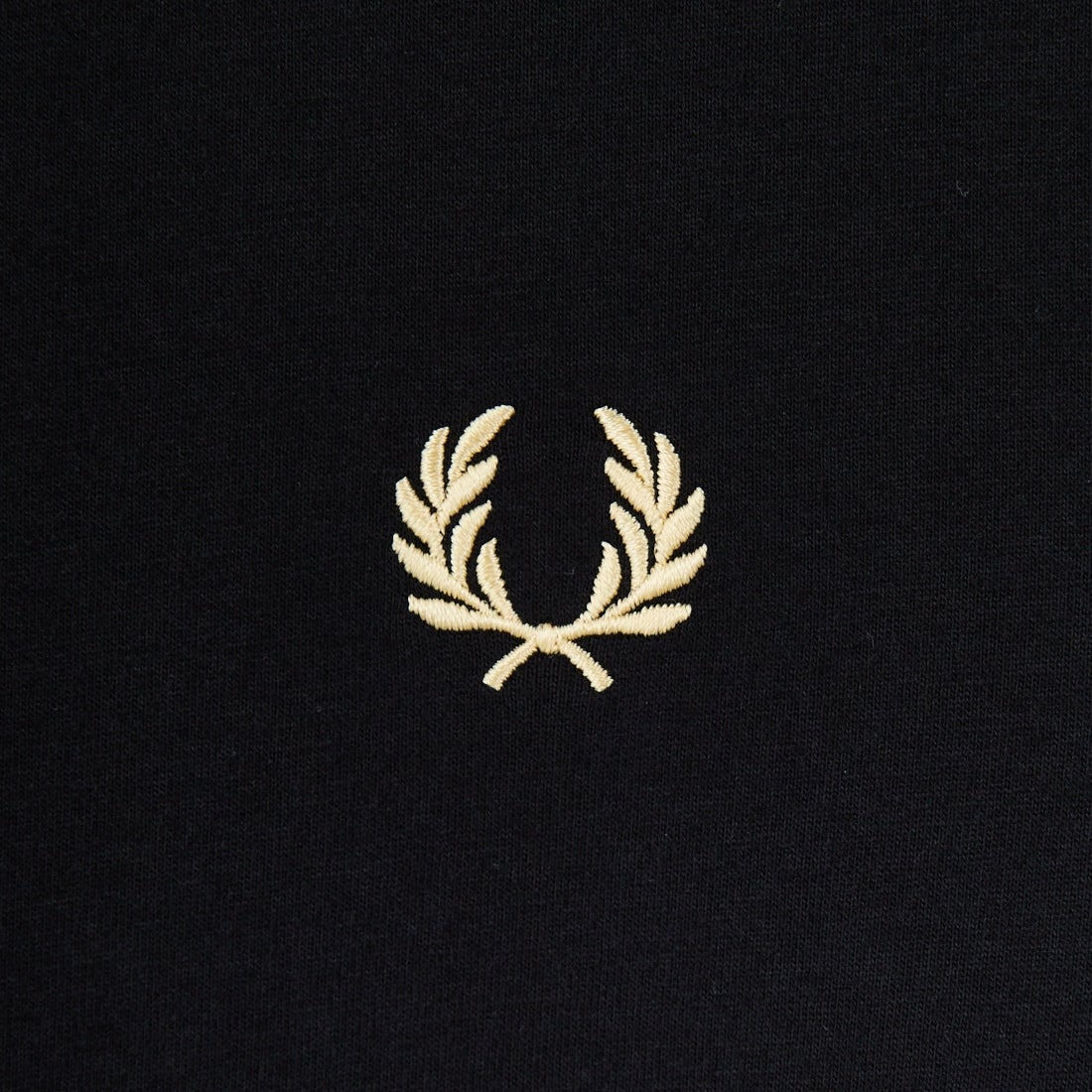 FRED PERRY [フレッドペリー] コントラストテープ リンガーTシャツ [M4613] U84 WARM G &&モデル身長：156cm 着用サイズ：S&&