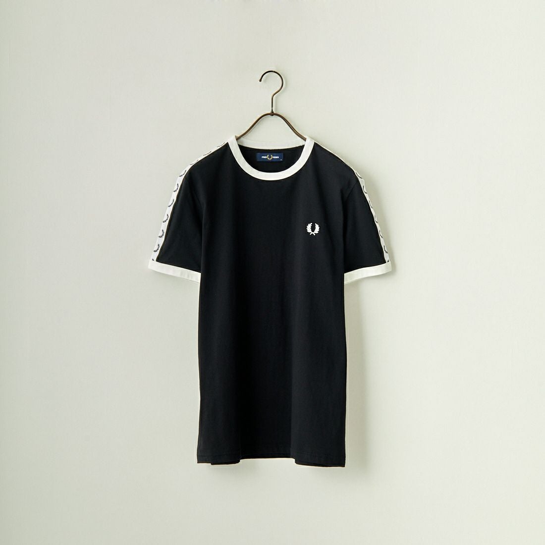 FRED PERRY [フレッドペリー] テープドリンガーTシャツ [M4620] 102 BLACK