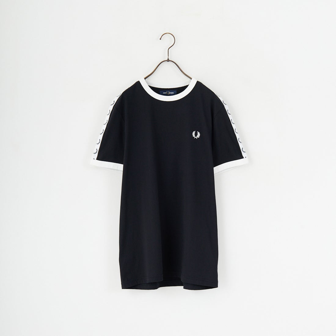FRED PERRY [フレッドペリー] テープドリンガーTシャツ [M4620] 102 BLACK