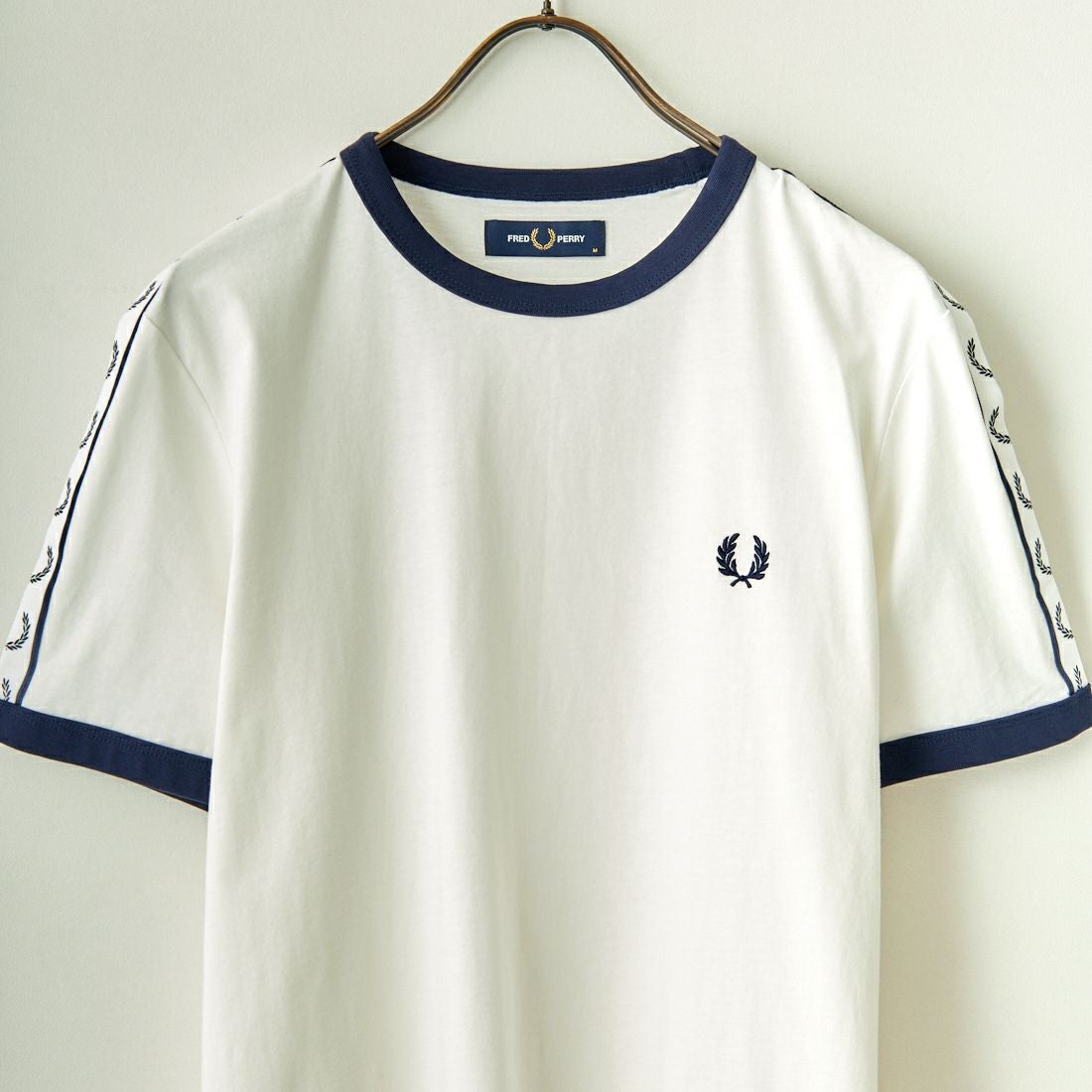 FRED PERRY [フレッドペリー] テープドリンガーTシャツ [M4620] 129 SNOW W