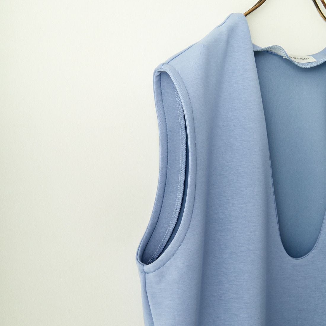 Maison de L'allure [メゾン ドゥ ラリュール] Uネック プルオーバーベスト [23142024] 12 BLUE