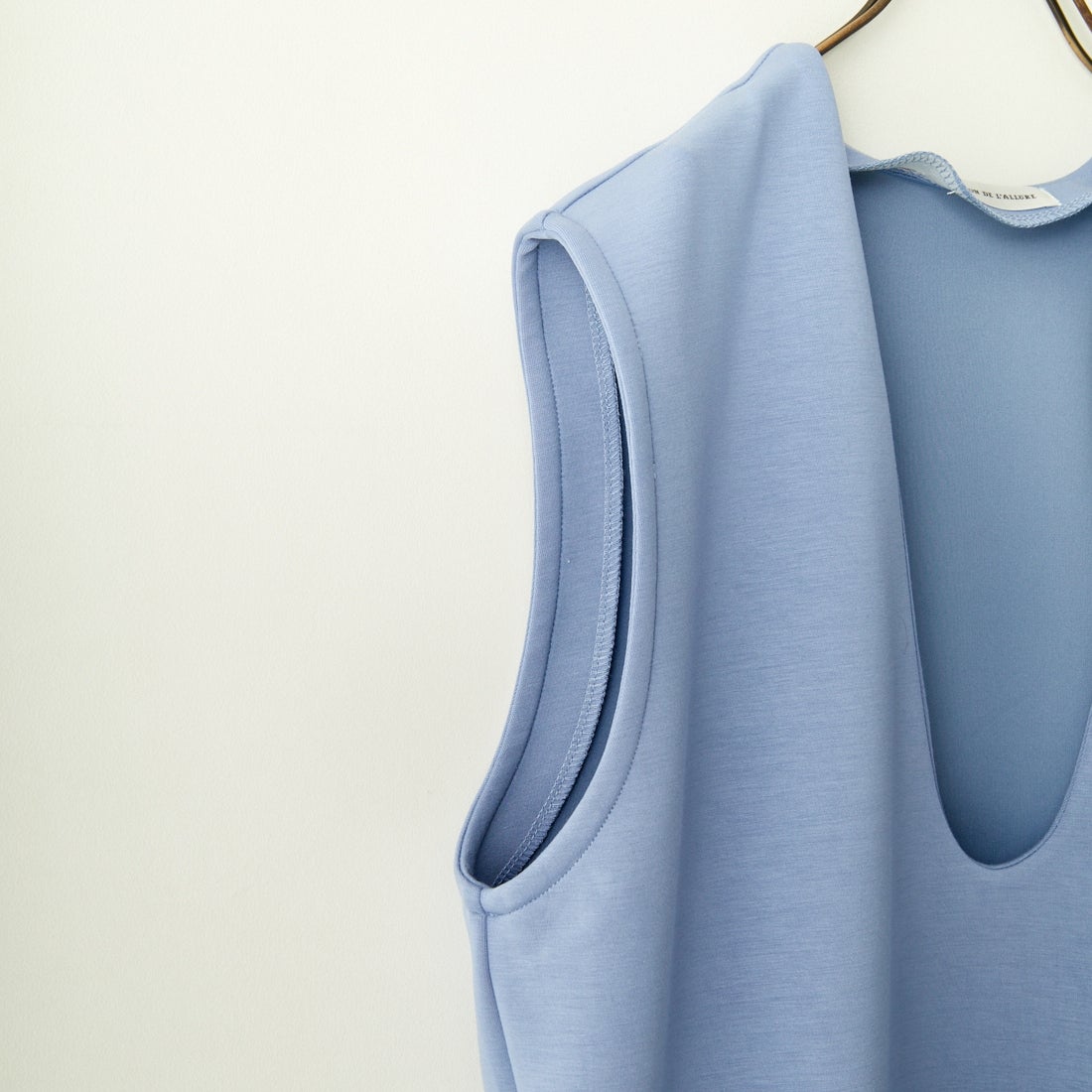 Maison de L'allure [メゾン ドゥ ラリュール] Uネック プルオーバーベスト [23142024] 12 BLUE