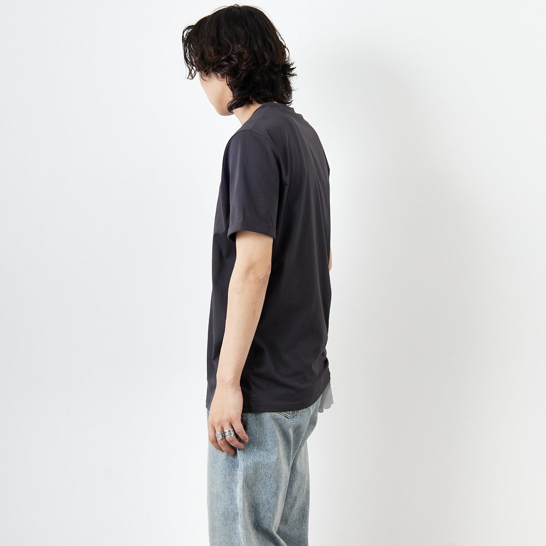 FRED PERRY [フレッドペリー] ワンポイントロゴ刺繍 ショートスリーブ リンガーTシャツ [M3519] Y93 ANCHOR &&モデル身長：179cm 着用サイズ：M&&