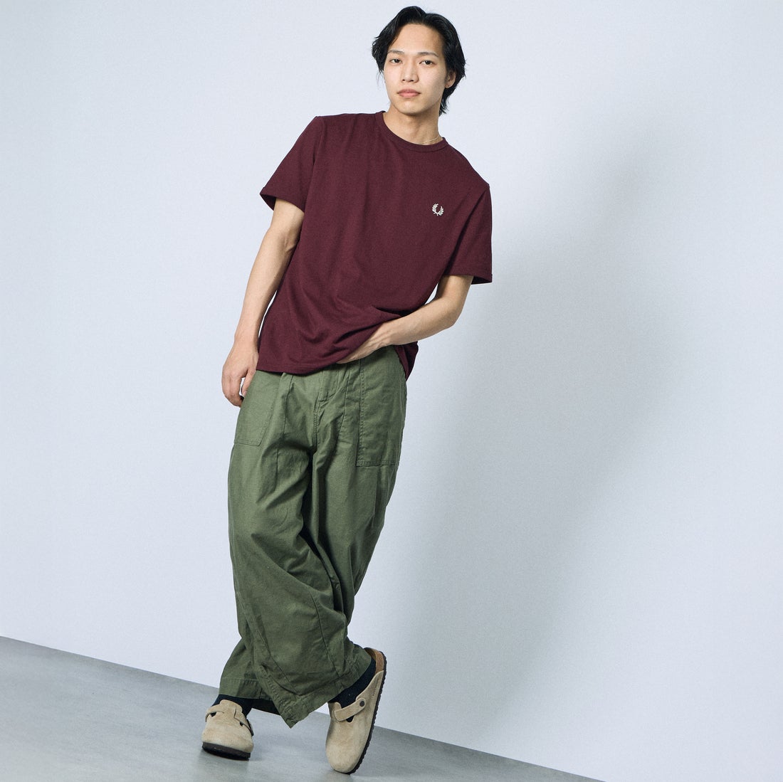 FRED PERRY [フレッドペリー] ワンポイントロゴ刺繍 ショートスリーブ リンガーTシャツ [M3519] K22 OXBLOO &&モデル身長：179cm 着用サイズ：L&&