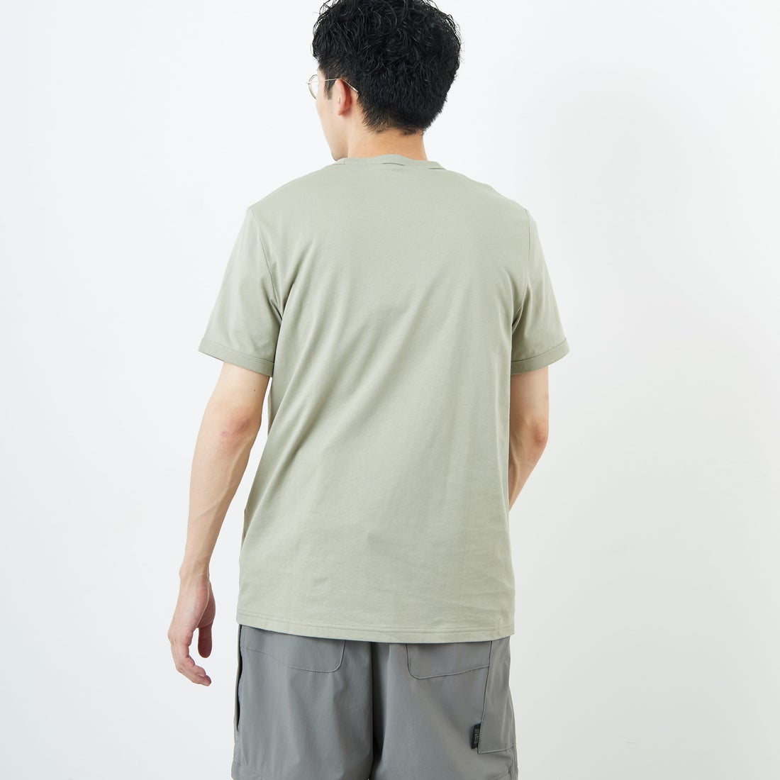 FRED PERRY [フレッドペリー] ワンポイントロゴ刺繍 ショートスリーブ リンガーTシャツ [M3519] R26 SEAGRA &&モデル身長：168cm 着用サイズ：M&&