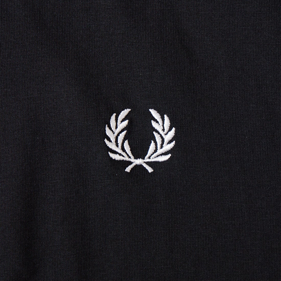 FRED PERRY [フレッドペリー] ワンポイントロゴ刺繍 ショートスリーブ リンガーTシャツ [M3519] 102 BLACK