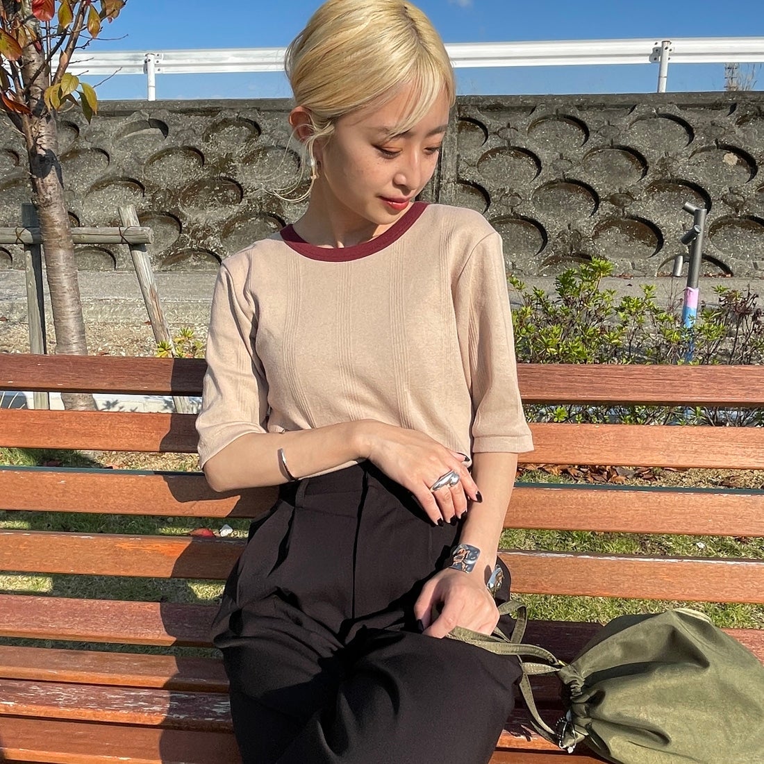 BEIGE&&モデル身長：150cm 着用サイズ：F&&