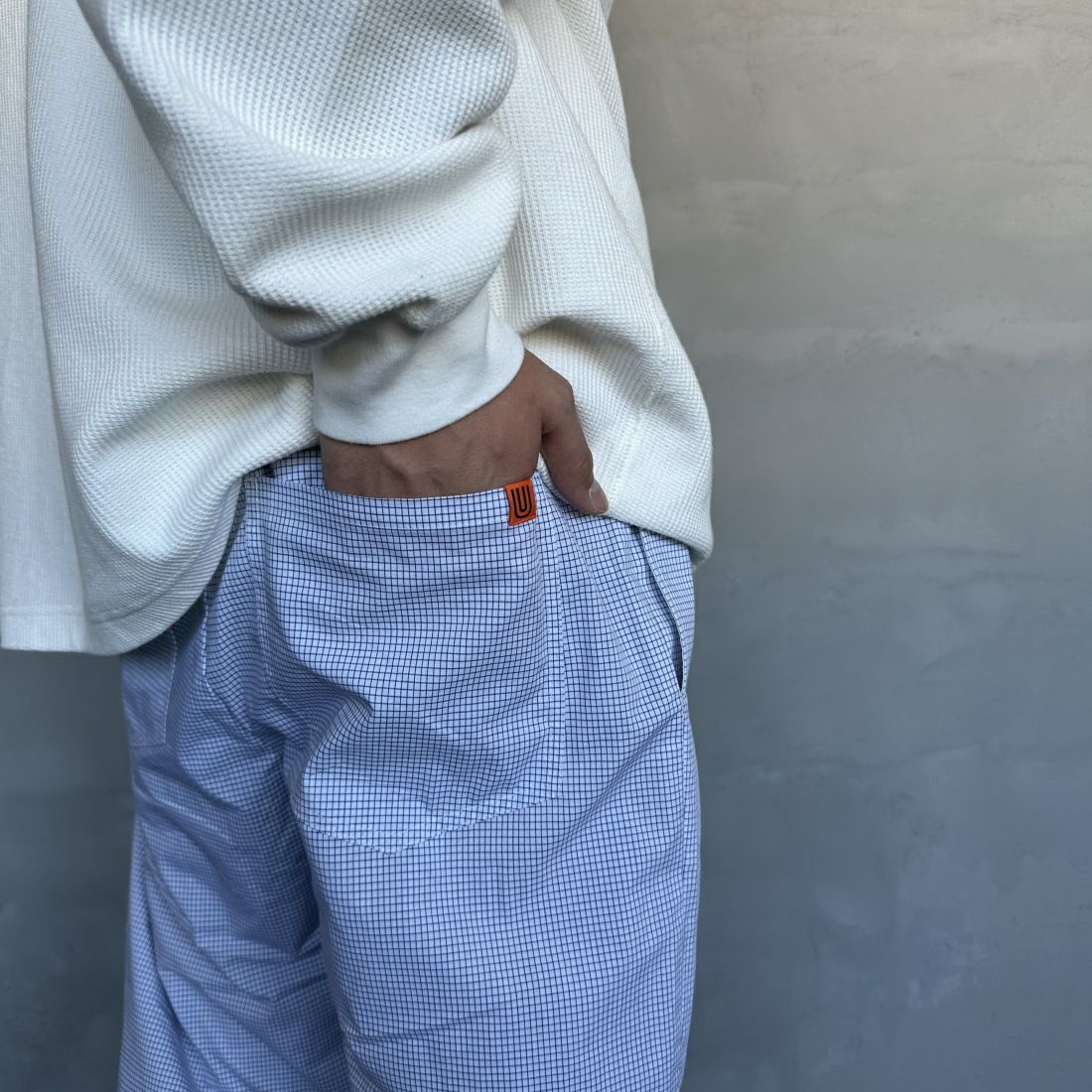 UNIVERSAL OVERALL [ユニバーサルオーバーオール] 別注 パジャマパンツ [U2411660IN-JF] WHT CHK &&モデル身長：173cm 着用サイズ：M&&