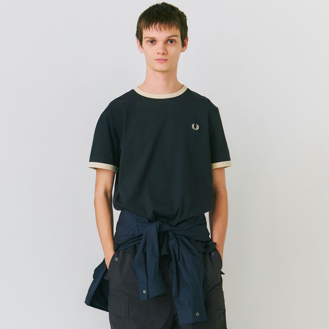 FRED PERRY [フレッドペリー] 別注 ワンポイントロゴ刺繍 ショート