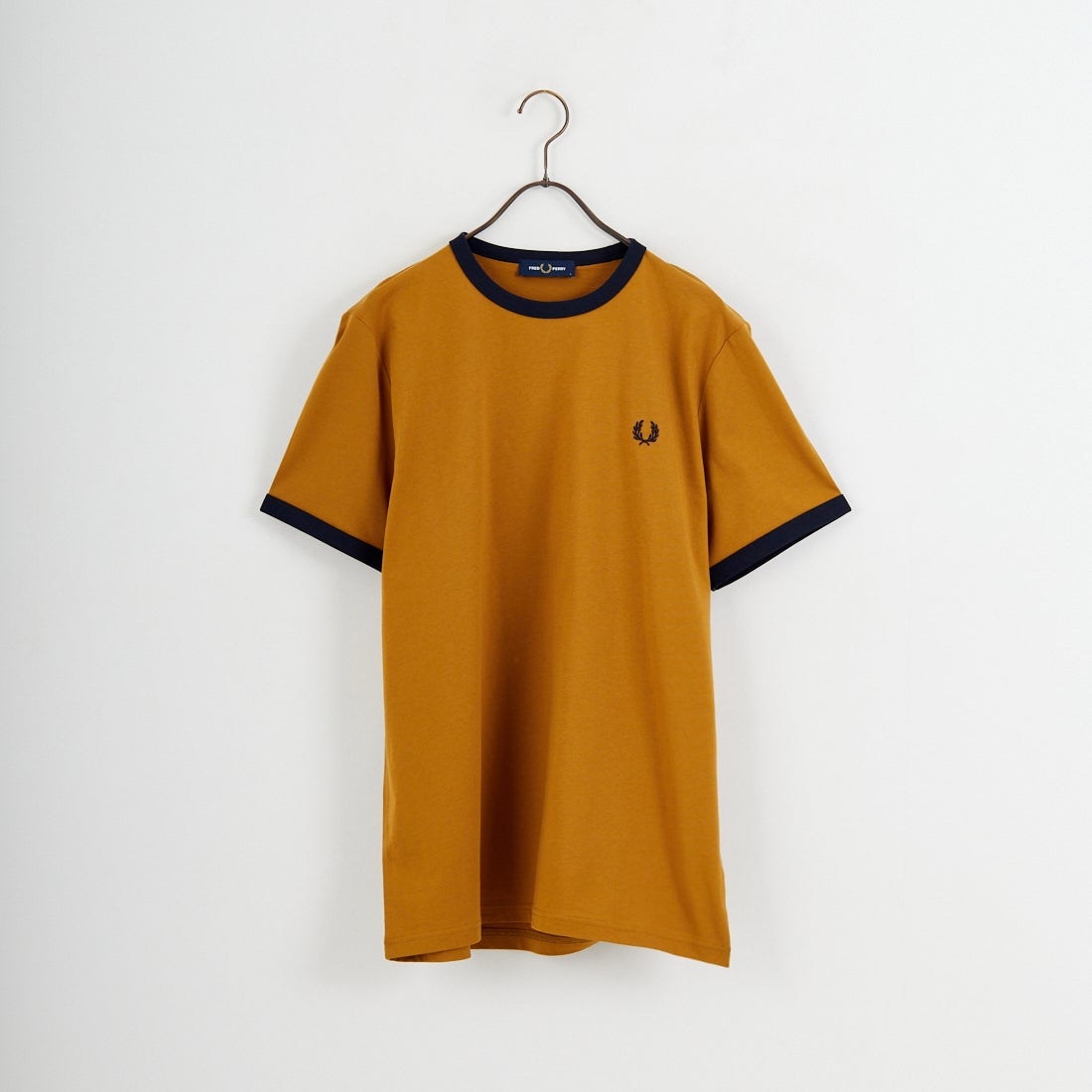 FRED PERRY [フレッドペリー] 別注 ワンポイントロゴ刺繍 ショートスリーブ リンガーTシャツ [M3519-JF] DARK CARAM