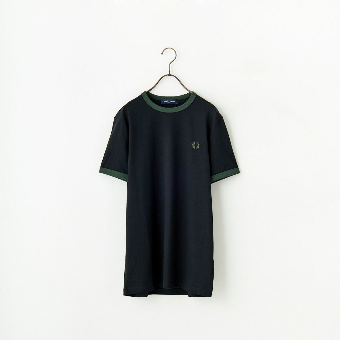 FRED PERRY [フレッドペリー] 別注 ワンポイントロゴ刺繍 ショートスリーブ リンガーTシャツ [M3519-JF] BLK/GRN