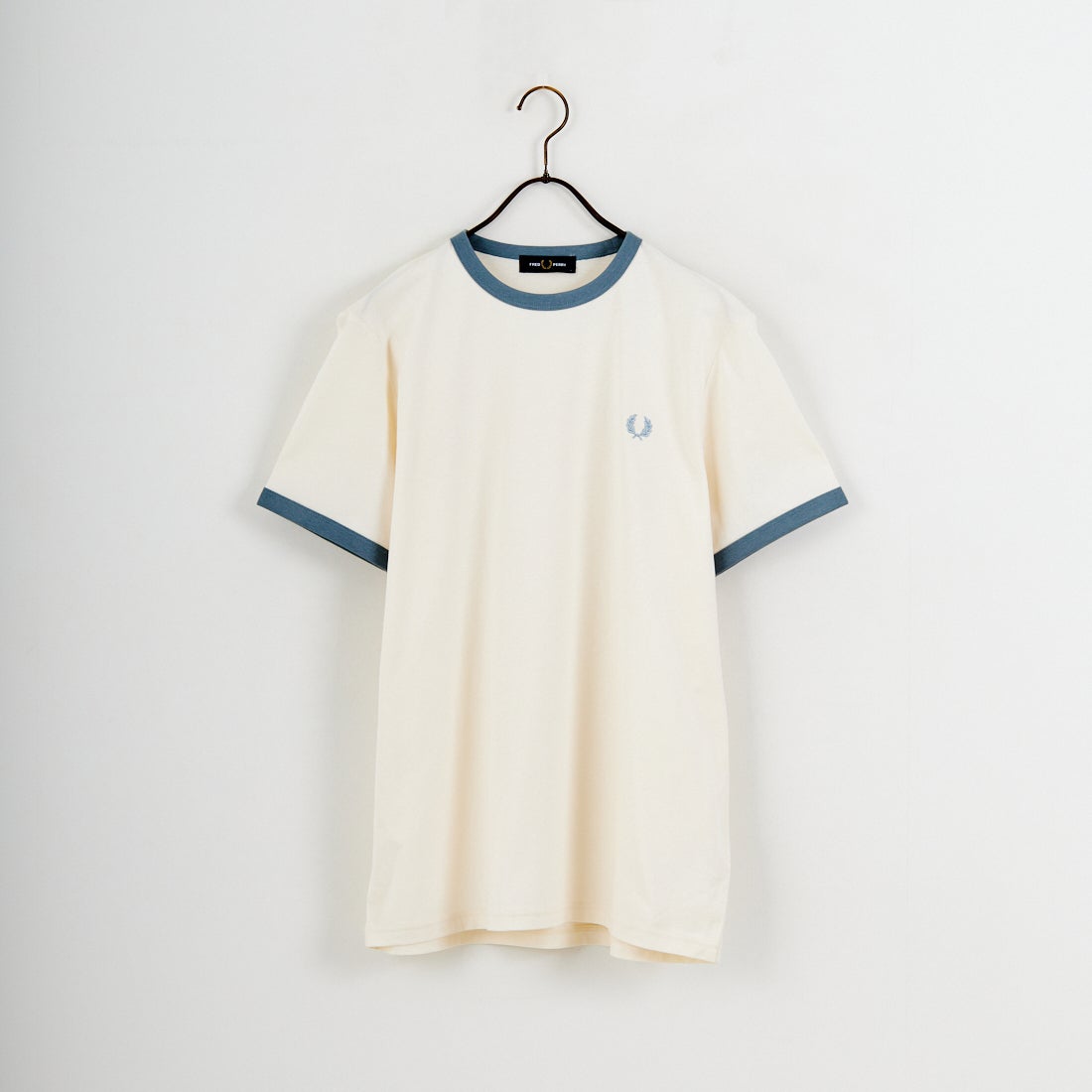 FRED PERRY [フレッドペリー] 別注 ワンポイントロゴ刺繍 リンガーTシャツ [M3519-JF] ECRU/STOCK