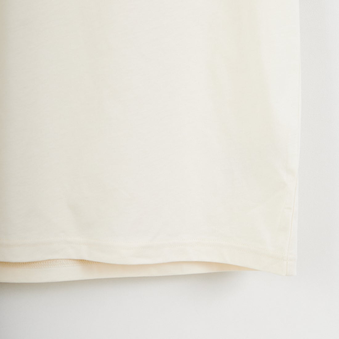 FRED PERRY [フレッドペリー] 別注 ワンポイントロゴ刺繍 リンガーTシャツ [M3519-JF] ECRU/STOCK