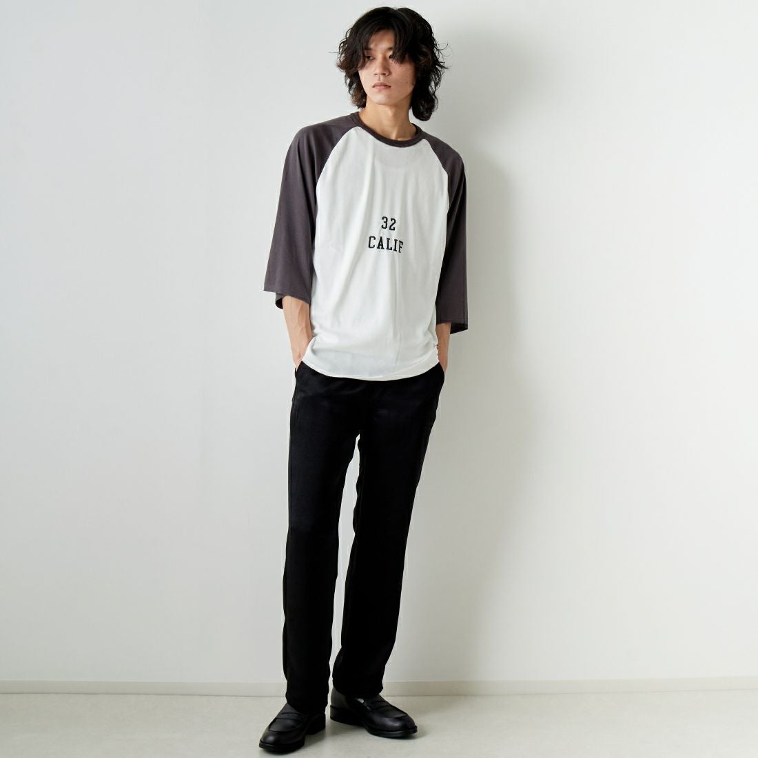 HELLO CALIF [ハローカリフ] スラブベースボールTシャツ [641521] OFF WHT &&モデル身長：182cm 着用サイズ：L&&