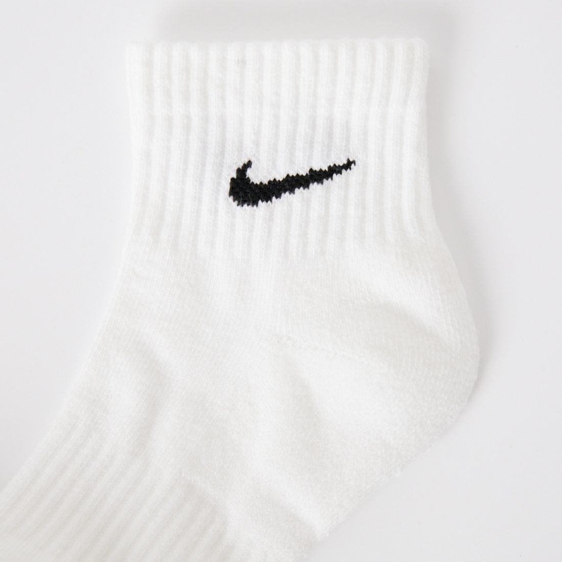 NIKE [ナイキ] クッションクウォーターソックス [SX7667] 100 ﾎﾜｲﾄ