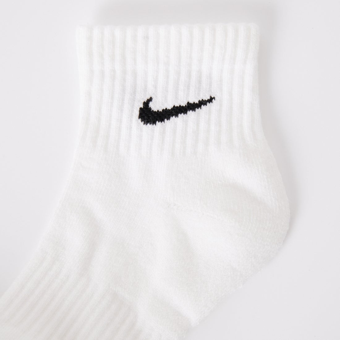 NIKE [ナイキ] クッションクウォーターソックス [SX7667] 100 ﾎﾜｲﾄ