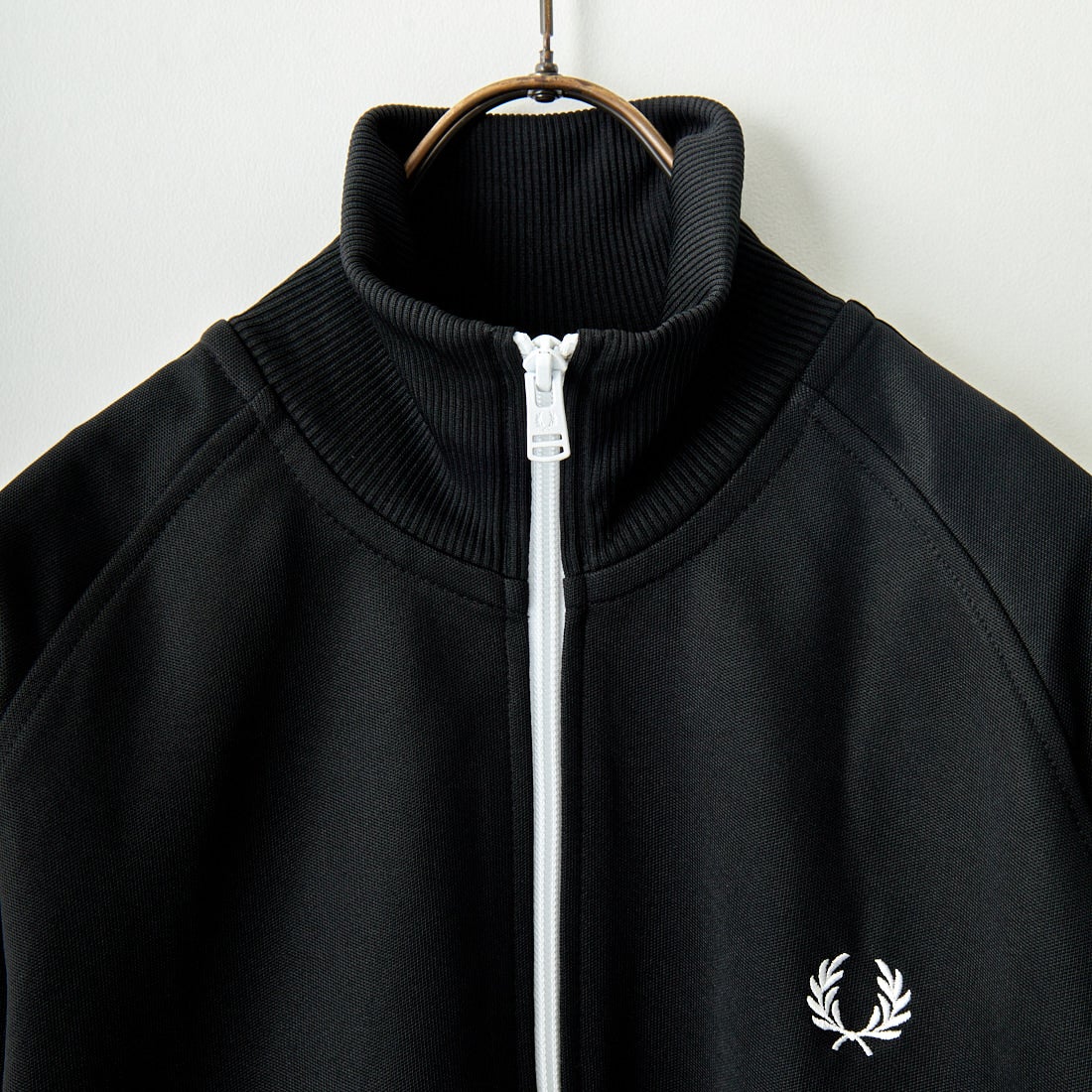 FRED PERRY [フレッドペリー] トラックジャケット [J4620] 198 BLACK