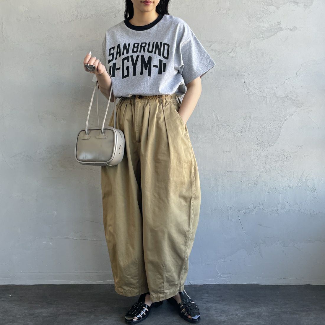 HARVESTY [ハーベスティ] サーカスパンツ [A11709] 34 KHAKI &&モデル身長：156cm 着用サイズ：1&&