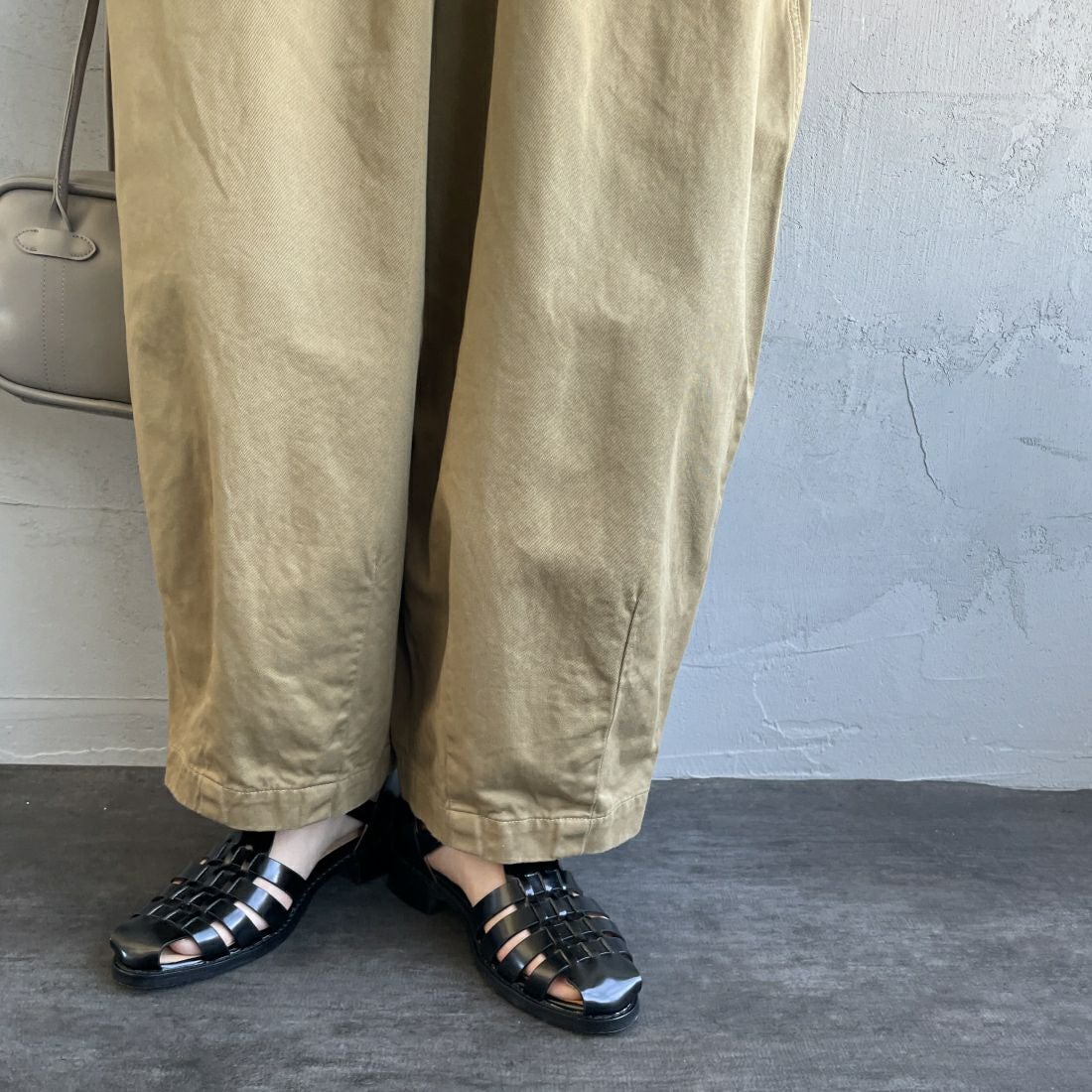 HARVESTY [ハーベスティ] サーカスパンツ [A11709] 34 KHAKI &&モデル身長：156cm 着用サイズ：1&&