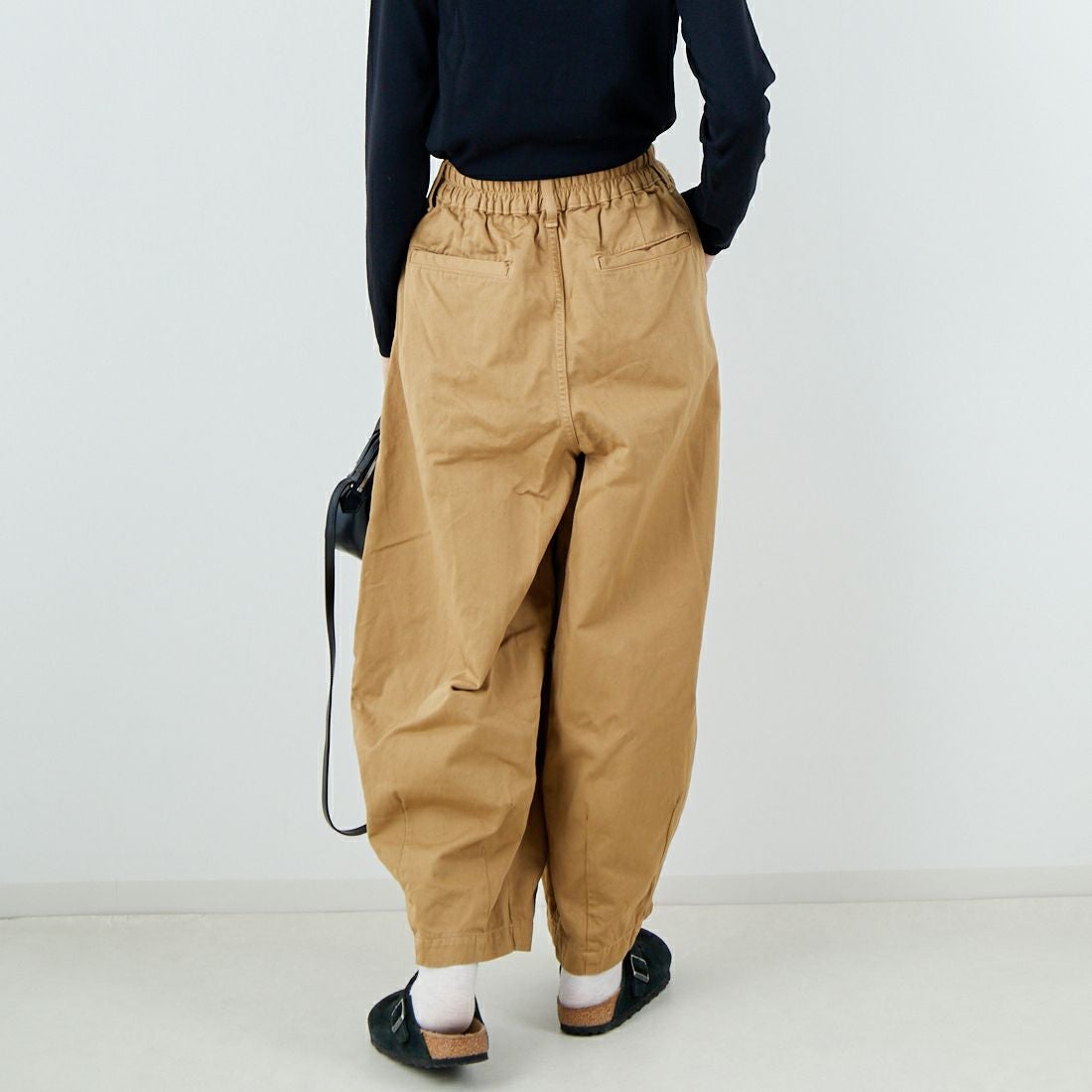 HARVESTY [ハーベスティ] サーカスパンツ [A11709] 34 KHAKI &&モデル身長：162cm 着用サイズ：1&&