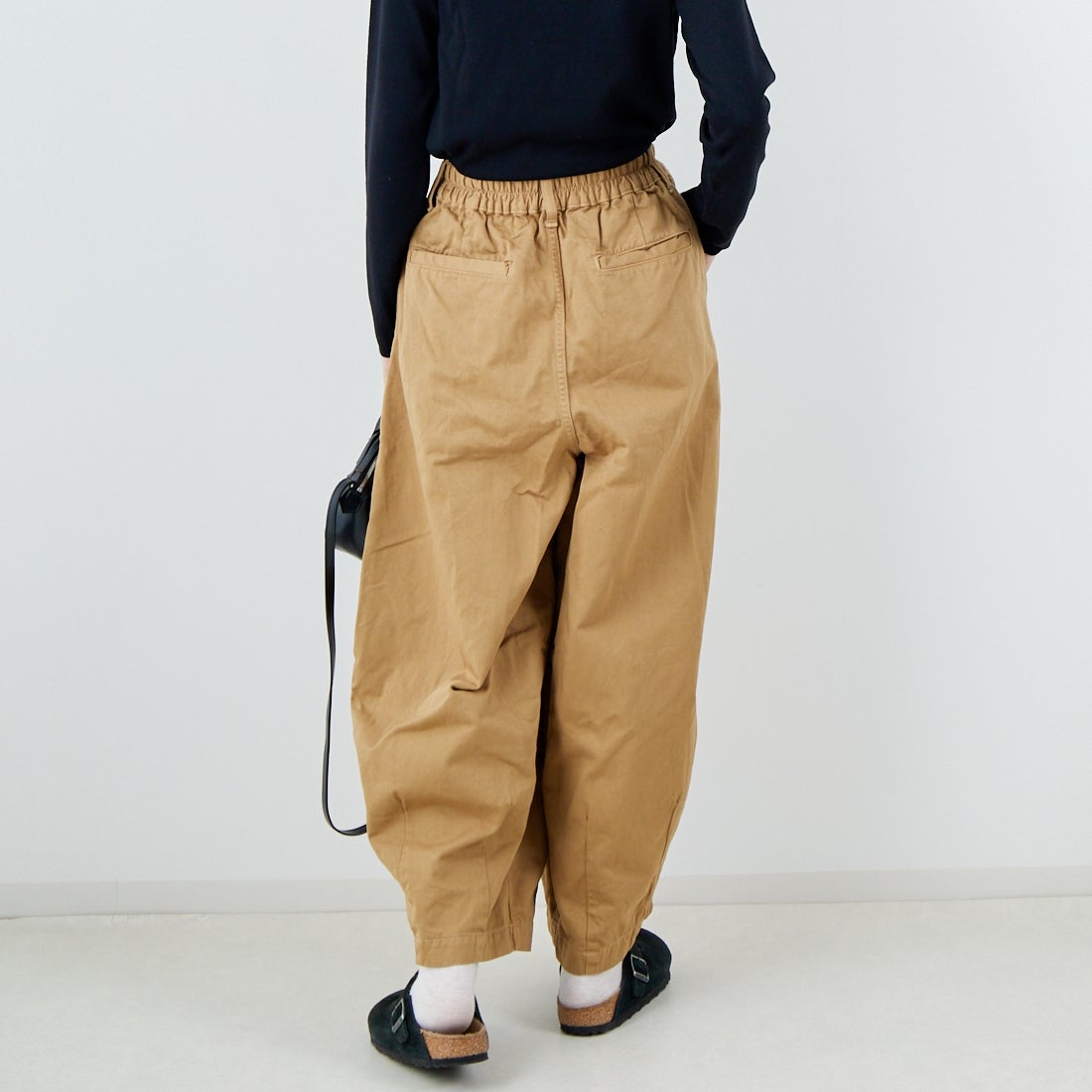 HARVESTY [ハーベスティ] サーカスパンツ [A11709] 34 KHAKI &&モデル身長：162cm 着用サイズ：1&&