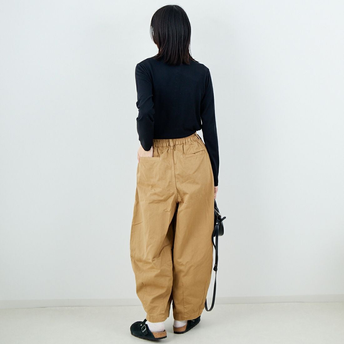 HARVESTY [ハーベスティ] サーカスパンツ [A11709] 34 KHAKI &&モデル身長：162cm 着用サイズ：1&&