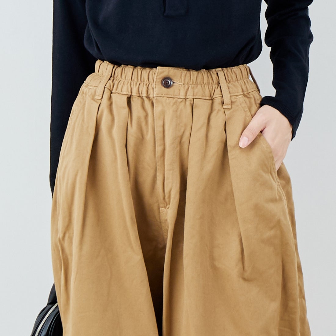 HARVESTY [ハーベスティ] サーカスパンツ [A11709] 34 KHAKI &&モデル身長：162cm 着用サイズ：1&&